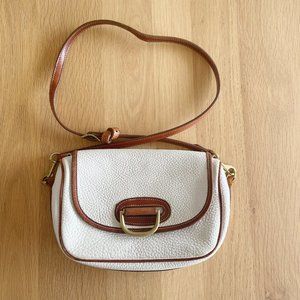 Dooney & Bourke Vintage Cross Bag